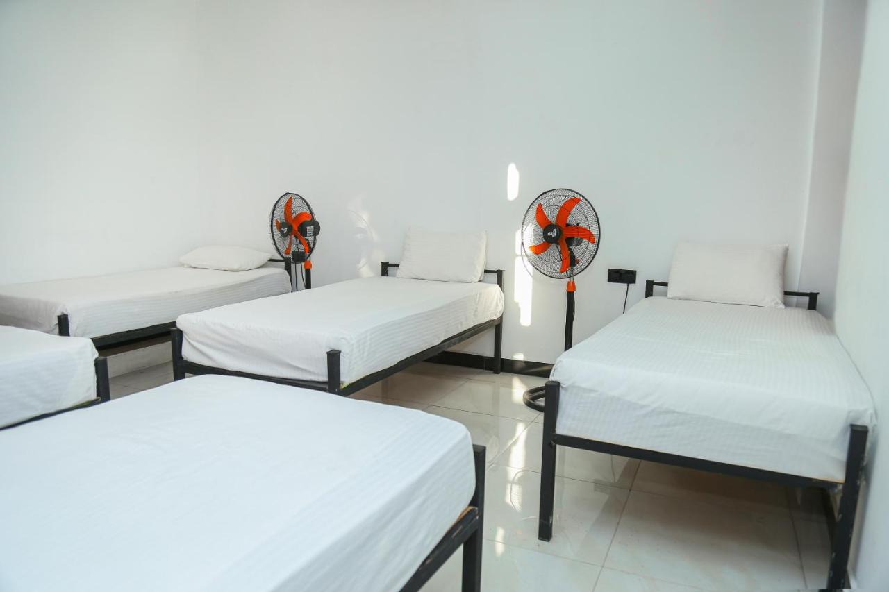 Kandy Tower Inn Bagian luar foto