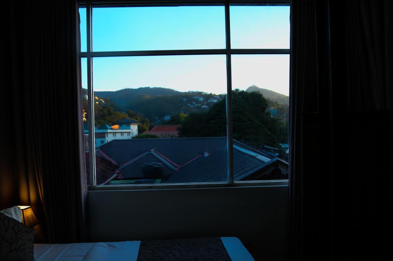 Kandy Tower Inn Bagian luar foto