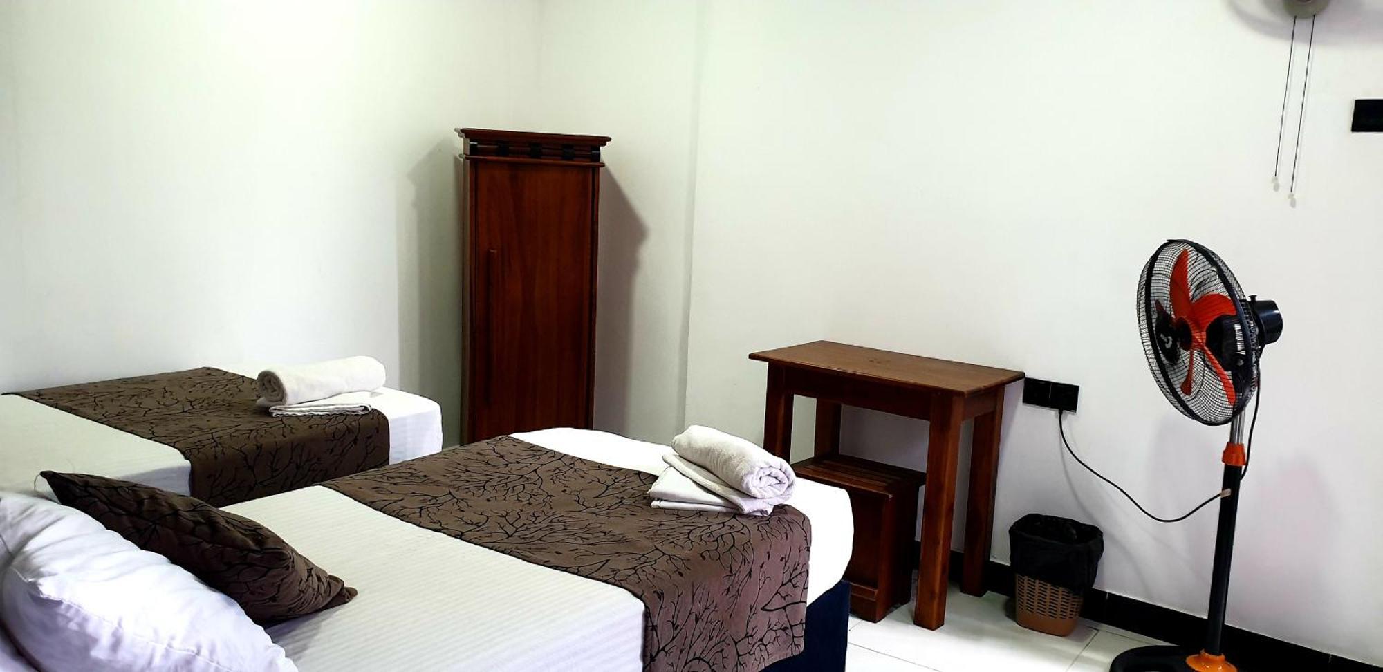 Kandy Tower Inn Bagian luar foto